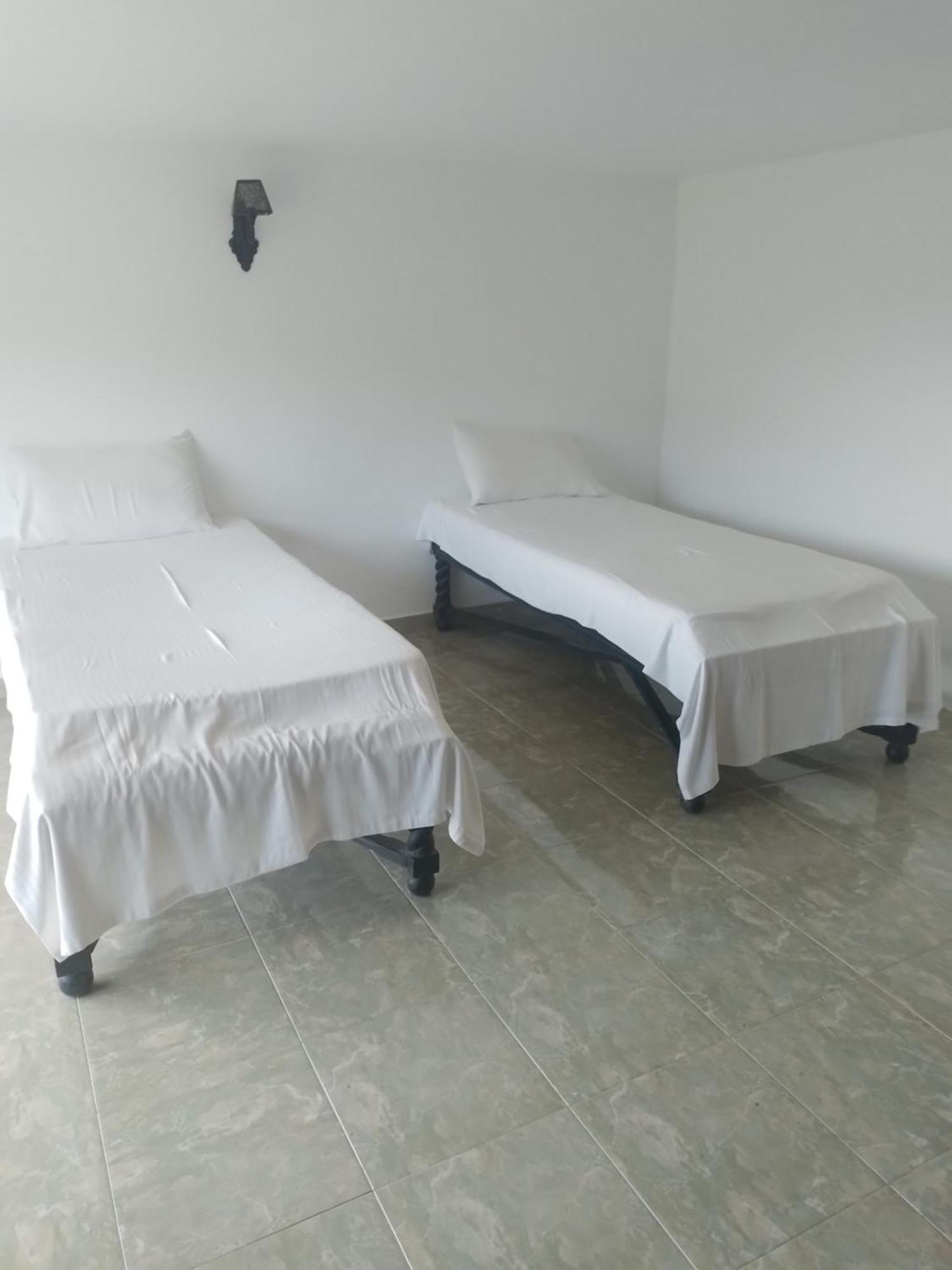 Hikers Inn Нувара-Элия Экстерьер фото